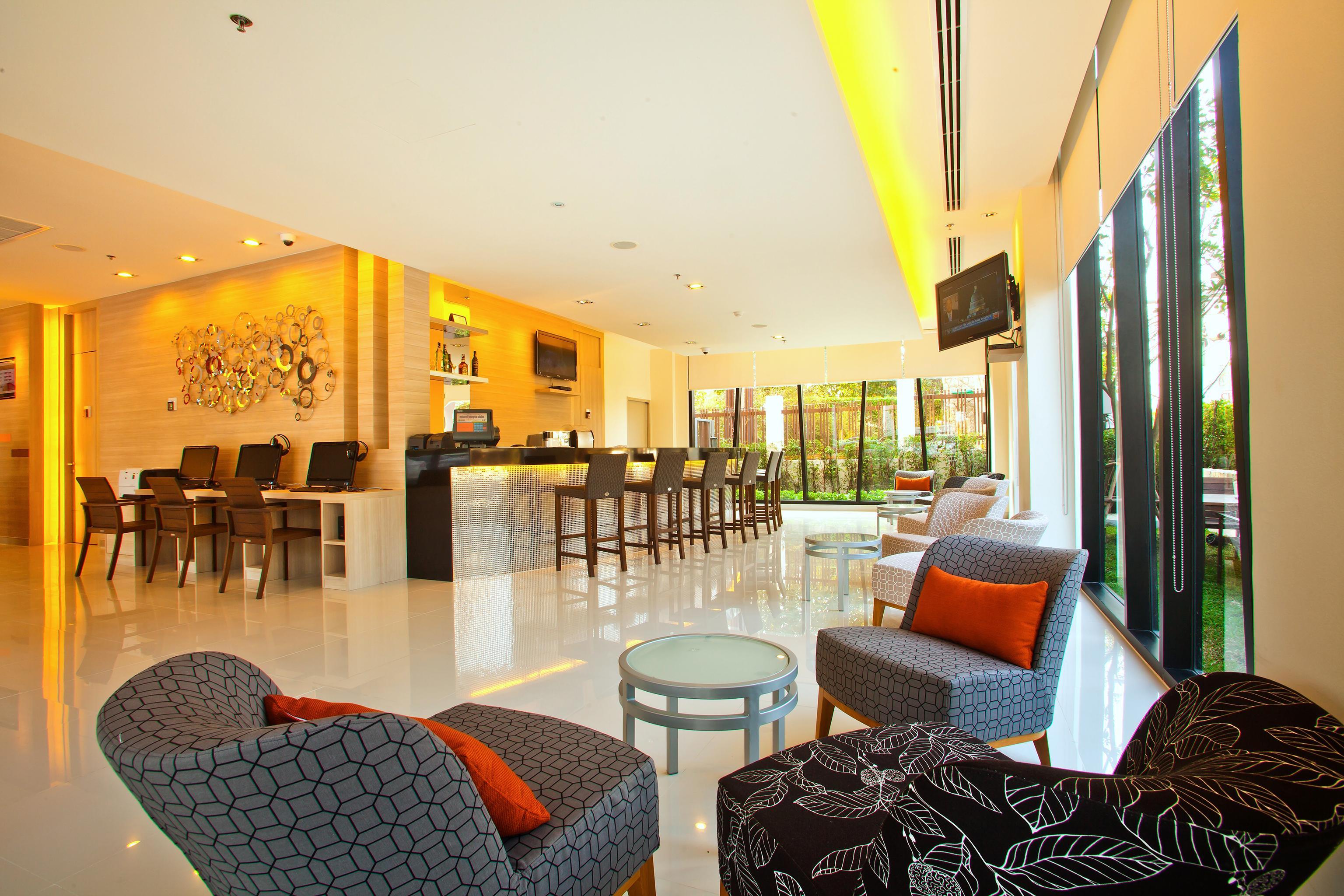 Ibis Hotell 3*