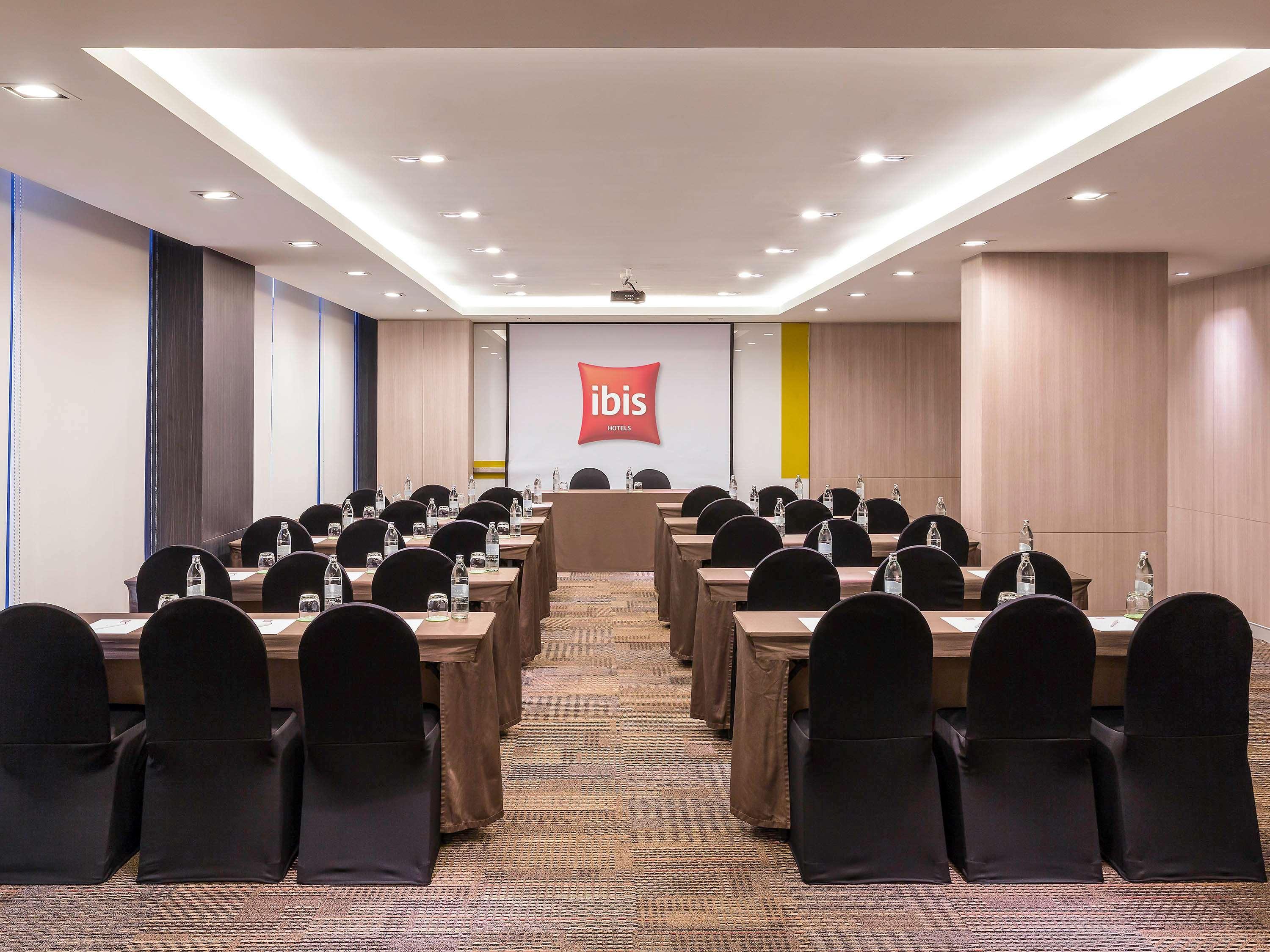 Ibis Hotell HHQ