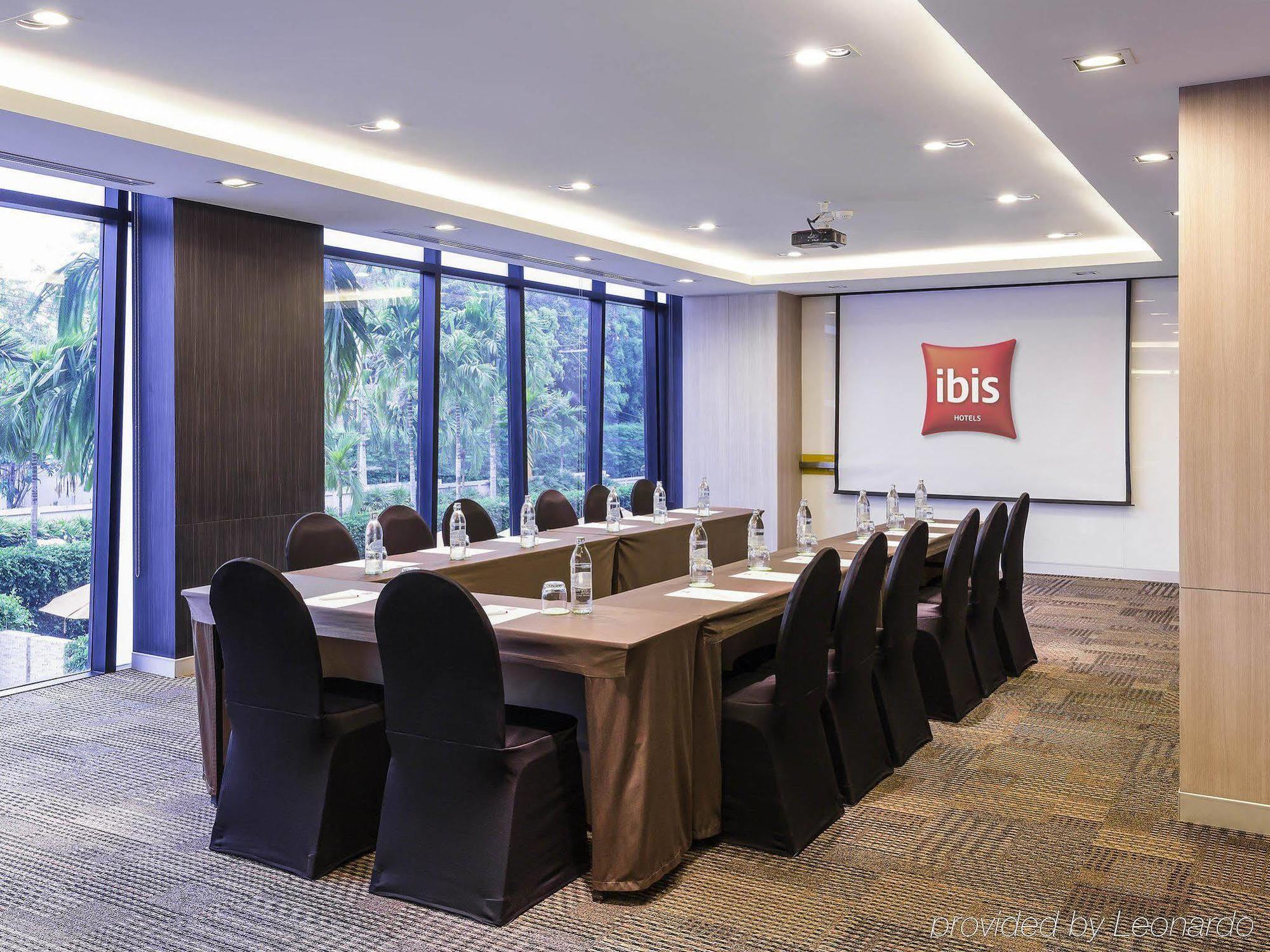 Ibis Hotell HHQ
