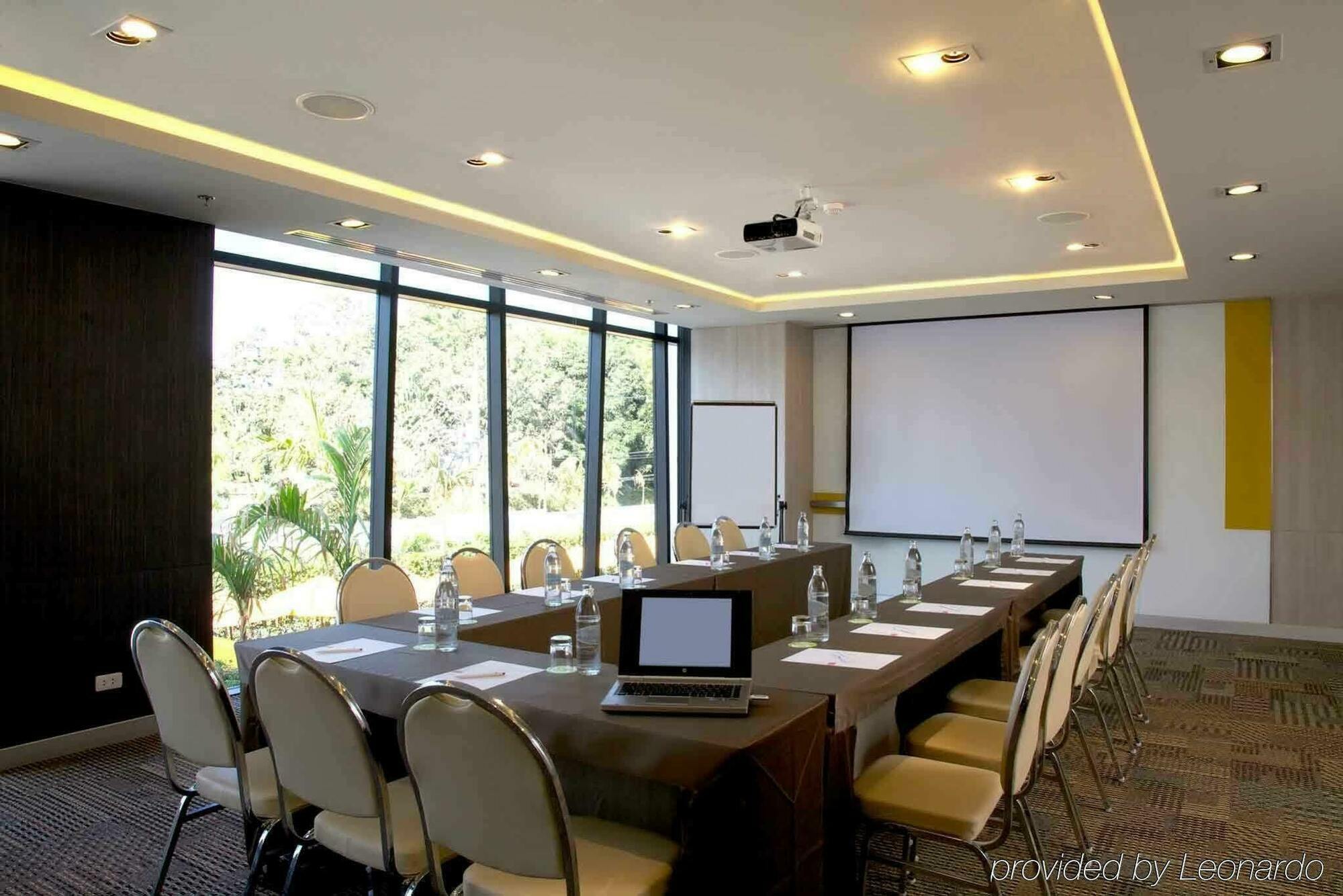 Hotell Ibis HHQ